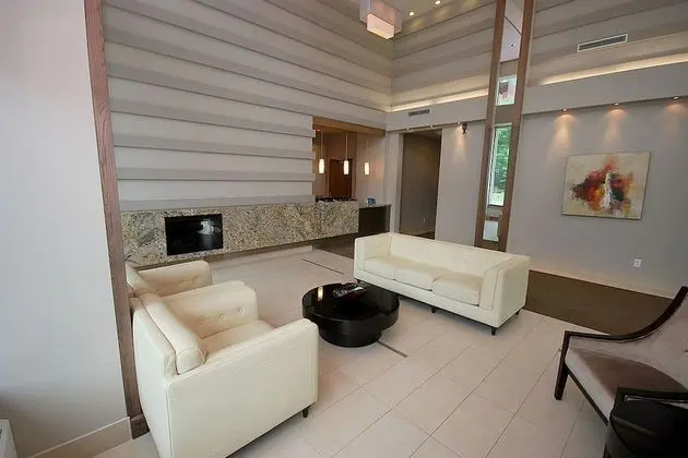 Maplewood Furnished Suites - Lobi