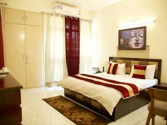 Maplewood Guest House, Neeti Bagh, New Delhiit is a Boutiqu Guest House - Room 8