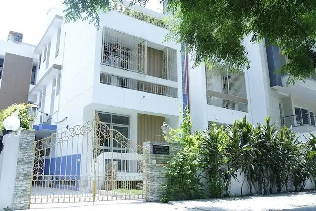 Maplewood Guest House, Neeti Bagh, New Delhiit is a Boutiqu Guest House