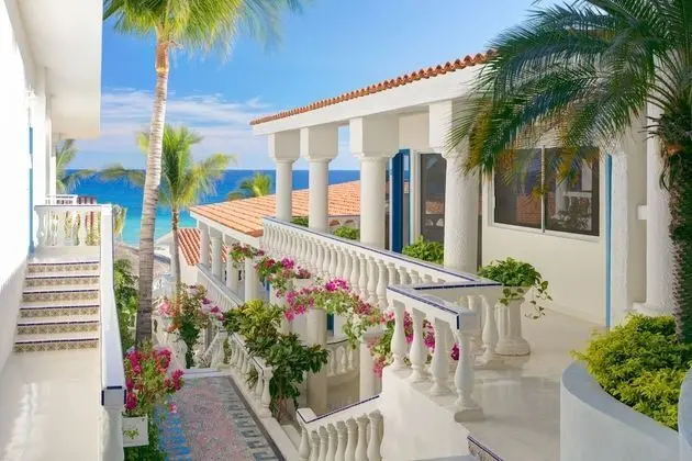 Mar del Cabo By Velas Resorts