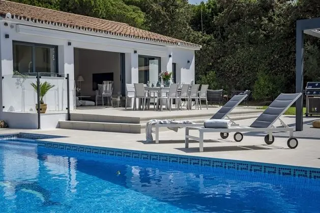 MAR - Luxury Villa Marbesa 400 meters to beach - Havuz