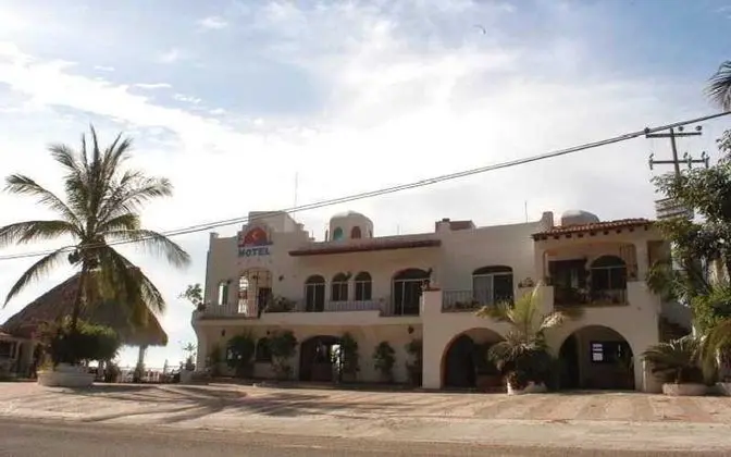 Mar Sereno Hotel & Suite