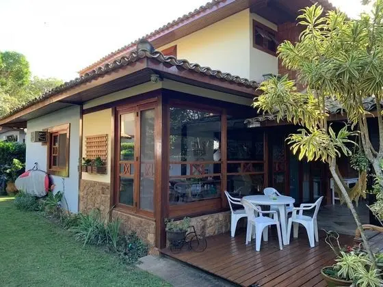 Maravilhosa Casa de Condom nio 200m Praia