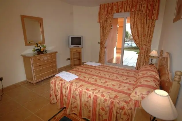 Marbella Beach Resort at Club Playa Real - Oda