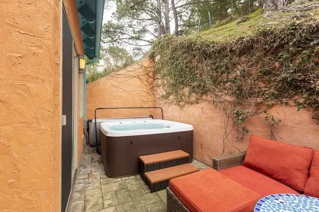 Marbella Lane Tuscan Villa with Hot Tub - Havuz