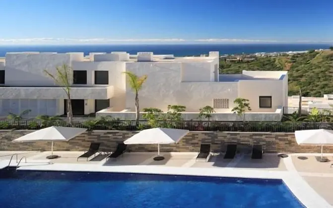 Marbella Luxury Penthouse - Havuz