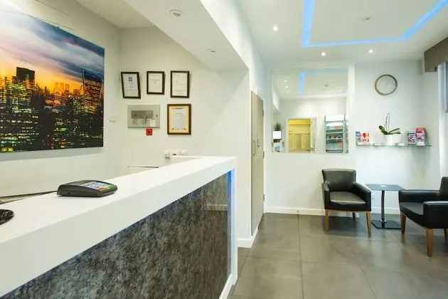 Marble Arch Inn Hotel - Lobi