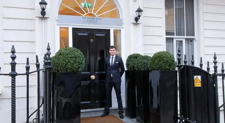 The Marble Arch By Montcalm