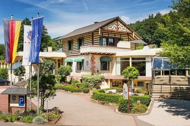 Villa Marburg Im Park - 1