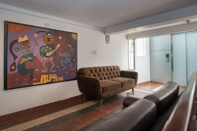 Hotel Marcelinos Inn - Lobi