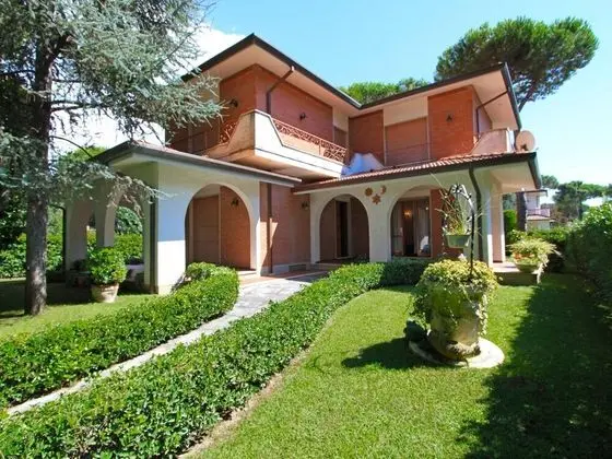 Marcella Forte dei Marmi - Oda