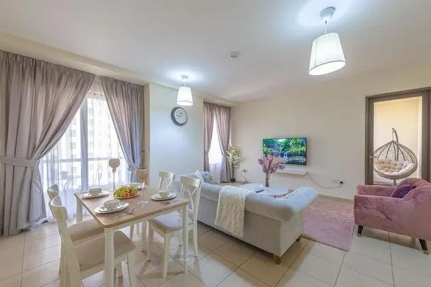 Marco Polo - Brilliant & Homey Apt with Fantastic Sea Views