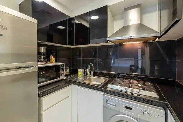 Marco Polo - Elegant Studio with Panoramic City Views - Mutfak