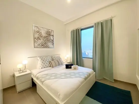 Marco Polo - Lofty Apt with Balcony Near Dubai Hills Mall - Oda