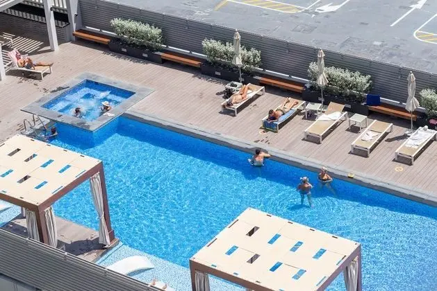 Marco Polo - Modern Studio with Amazing Views from Balcony - Havuz