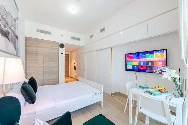 Marco Polo - Modern Studio with Amazing Views from Balcony - Oda
