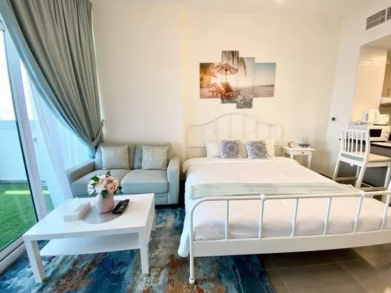 Marco Polo - Pastel Studio with Stunning Aerial City Views - Oda