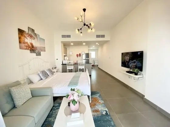 Marco Polo - Pastel Studio with Stunning Aerial City Views - Öne Çıkan Resim