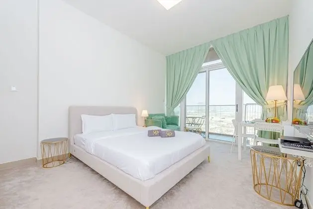 Marco Polo - Snug Studio at the Heart of JVC Amidst Parks