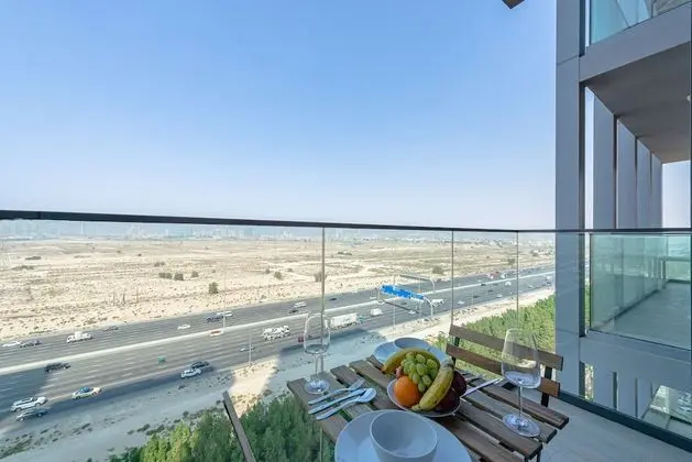 Marco Polo - Snug Studio at the Heart of JVC Amidst Parks