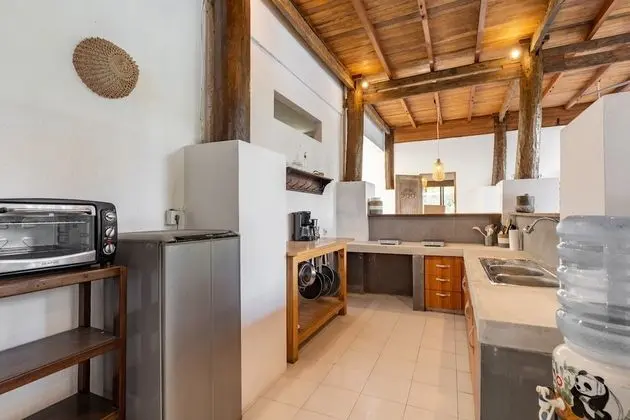 Villa Marco Unique 7BR Villa in Canggu - Mutfak