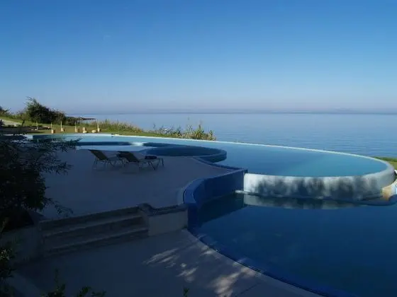 Mare Dei Suites Hotel 