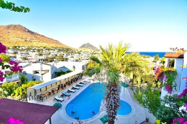 Mare Garden Hotel - Havuz