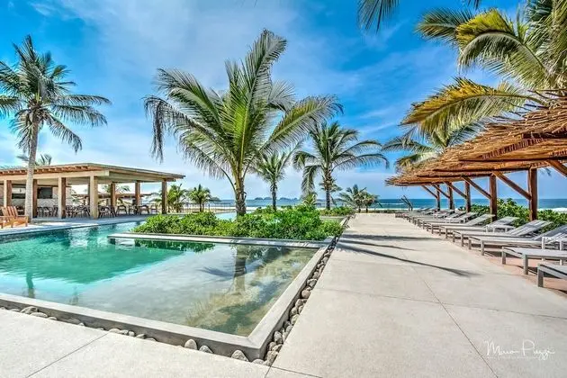 Marea Beachfront Villas