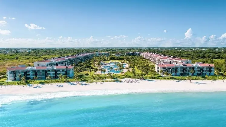 MareAzul Apartment 631 by Realty Group