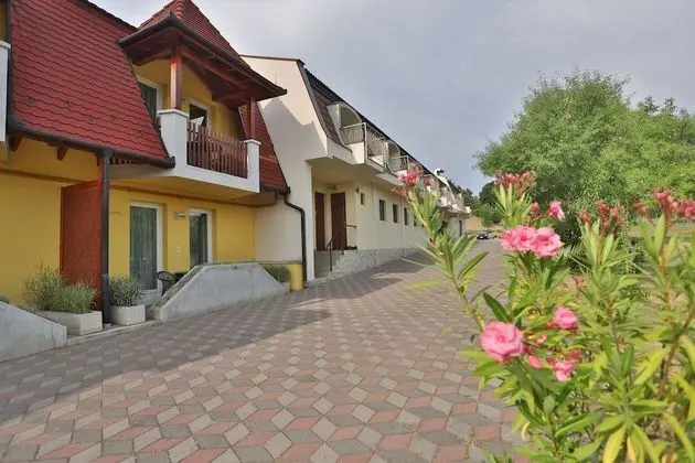 Margaréta Apartman és Üdülőház - Oda