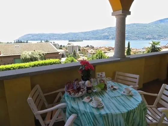 Margo 2 in Verbania With 1 Bedrooms and 1 Bathrooms - Oda
