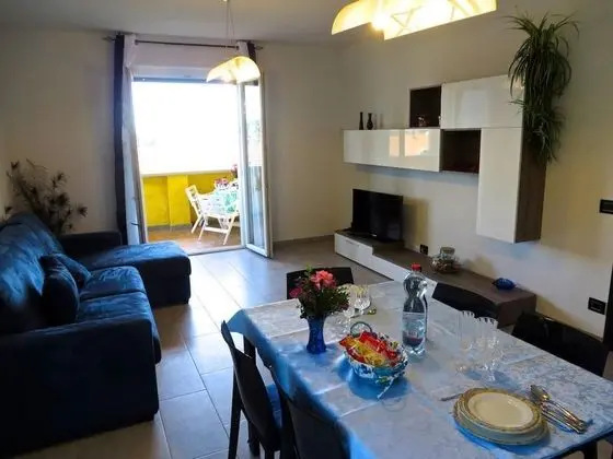 Margo 2 in Verbania With 1 Bedrooms and 1 Bathrooms - Oda