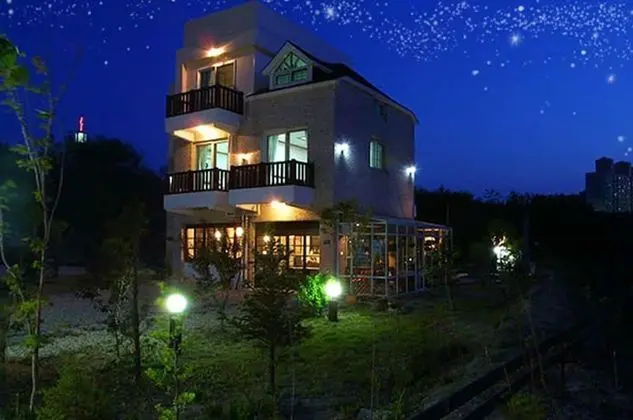 Mari Sea Ever Pension