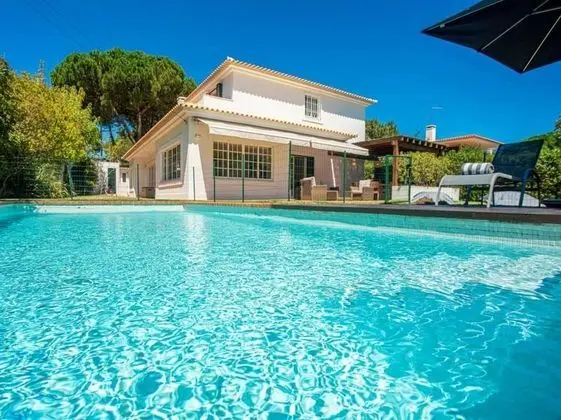 Villa Maria AL in Colares