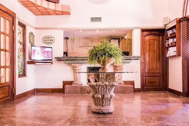 Maria Bonita Business Hotel & Suites - Lobi