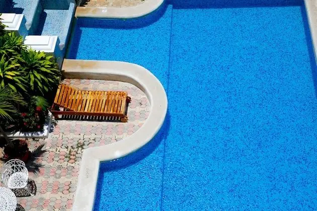 Hotel Maria de Lourdes - Havuz