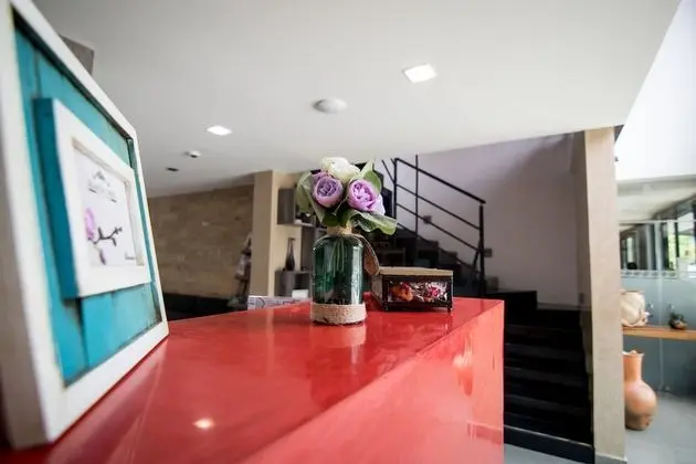 Maria Ines Hotel Suite - Lobi