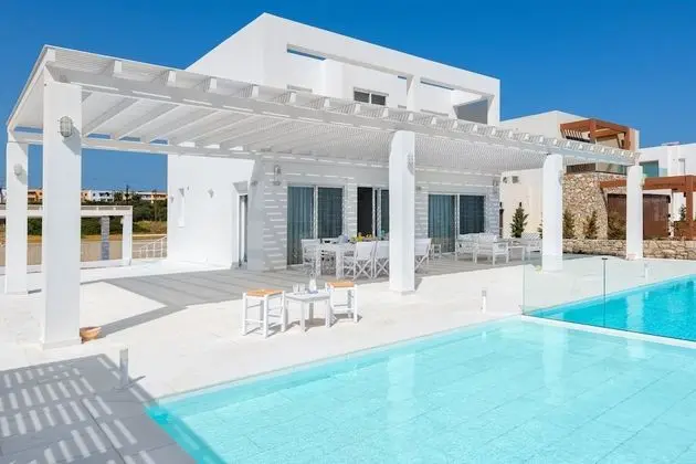 Maria & Nada Beachfront Villas - Dış Mekan
