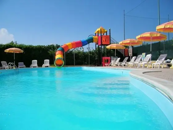 Hotel Maria - Havuz