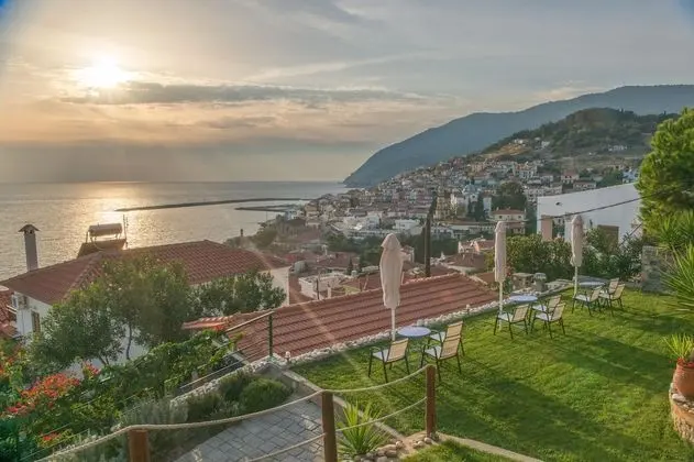 Maria Plomari Apartments - Dış Mekan
