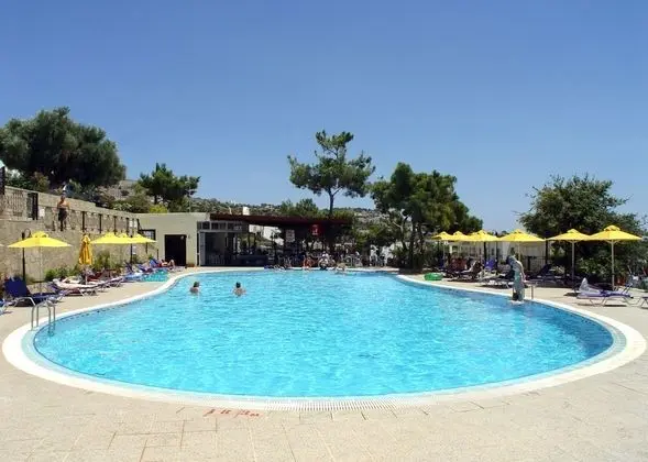 Marianthi Studios & Apartments - Havuz