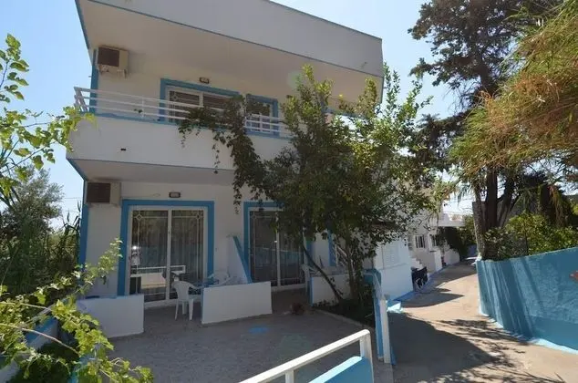 Marianthi Studios Stegna