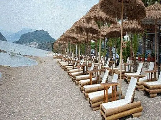 Maria's Filoxenia Suites - Plaj