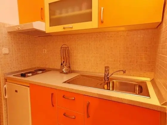 Marija - Free Parking - Naranca