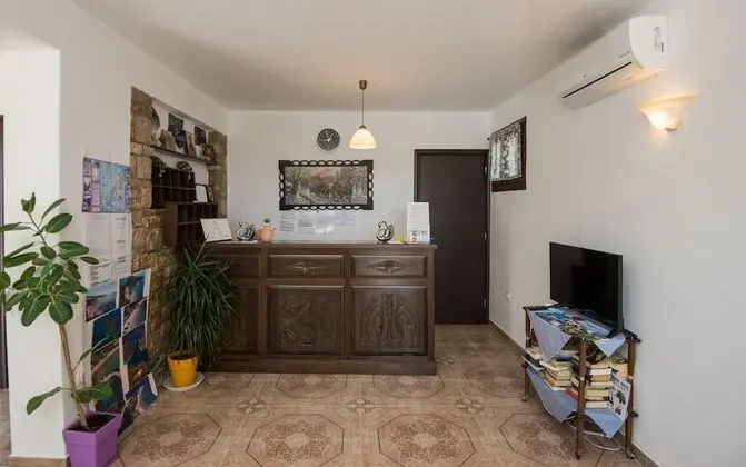 Marilena Apartments - Lobi