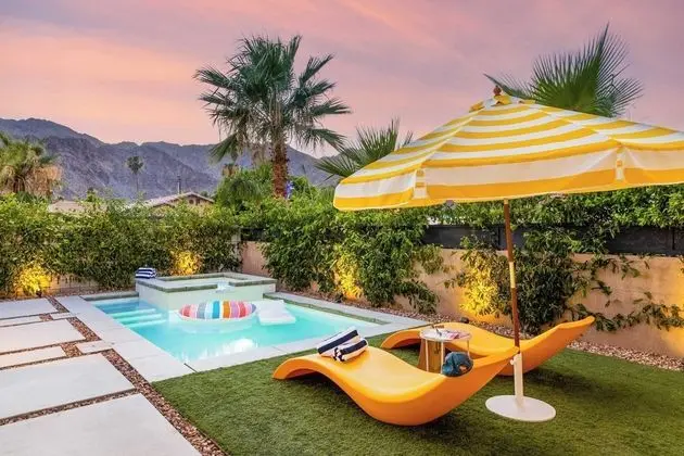 Marilyn by Avantstay Stylish Mid Century Modern Desert Escape w/ Gorgeous View LIC 106258, 3 bd - Dış Mekan