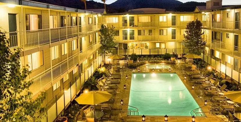 Marin Suites Hotel