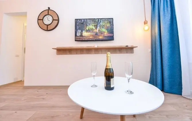 Marina Apartment - Cismigiu Gardens - Yerinde Yemek