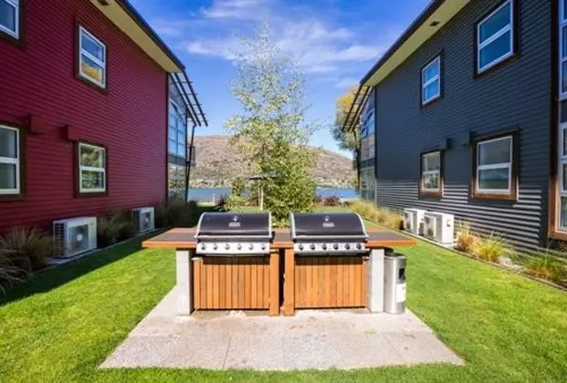 Marina Apartments Element Escapes - Oda