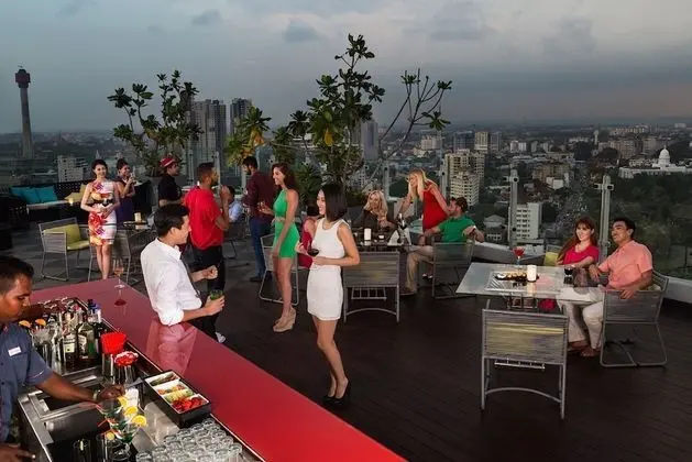 Marina Bay Apartments